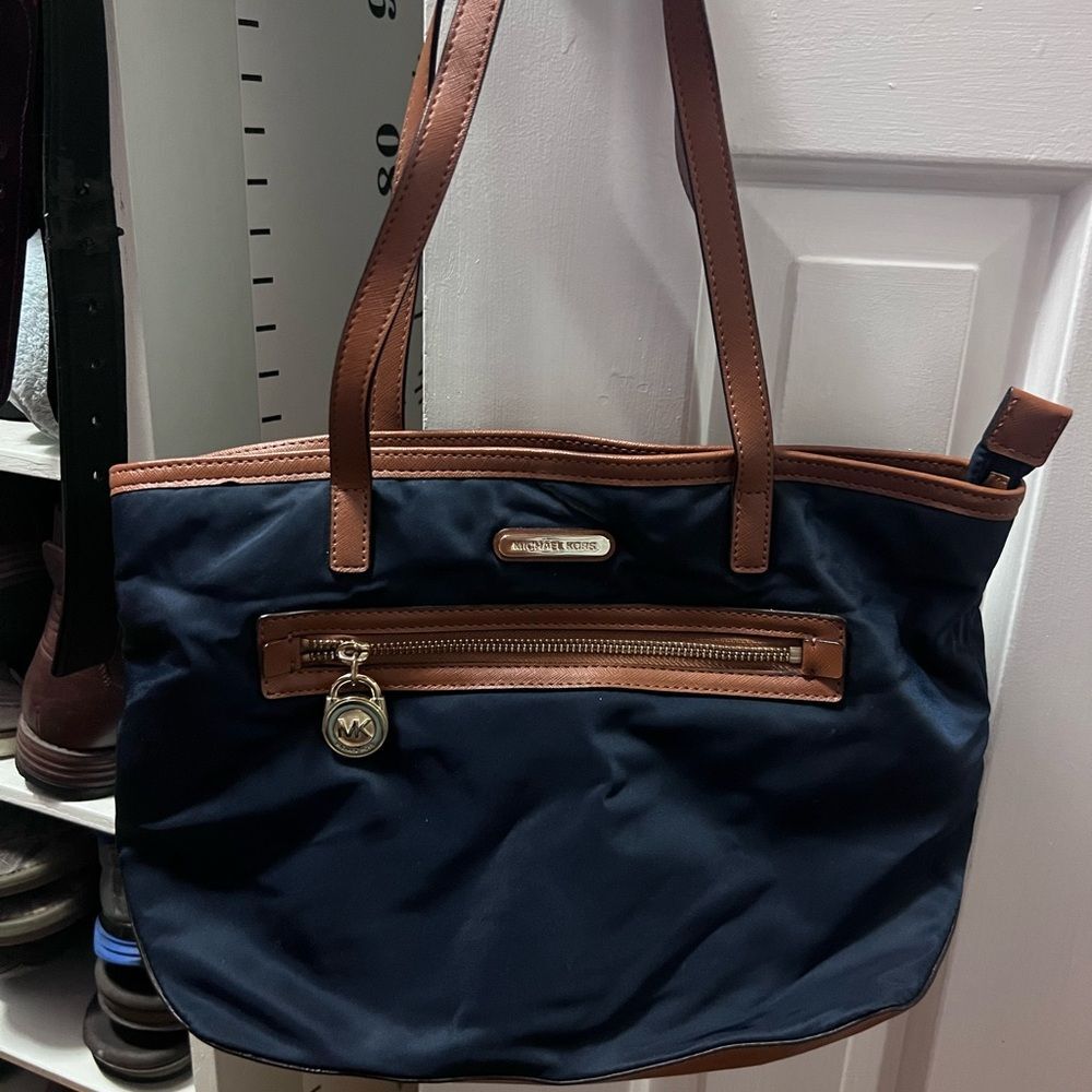 Michael Kors Navy and Tan kempton Tote Bag